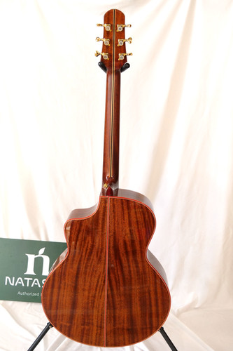 Natasha JC-4 | guitartrailer