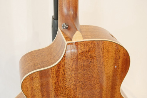 L. LUTHIER Cofe Light EQ | guitartrailer
