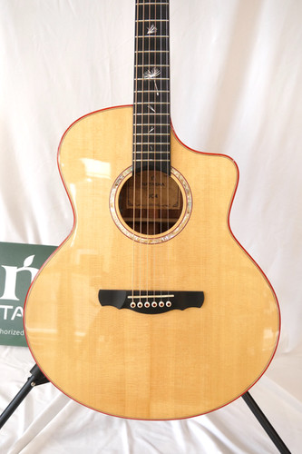 Natasha JC-4 | guitartrailer