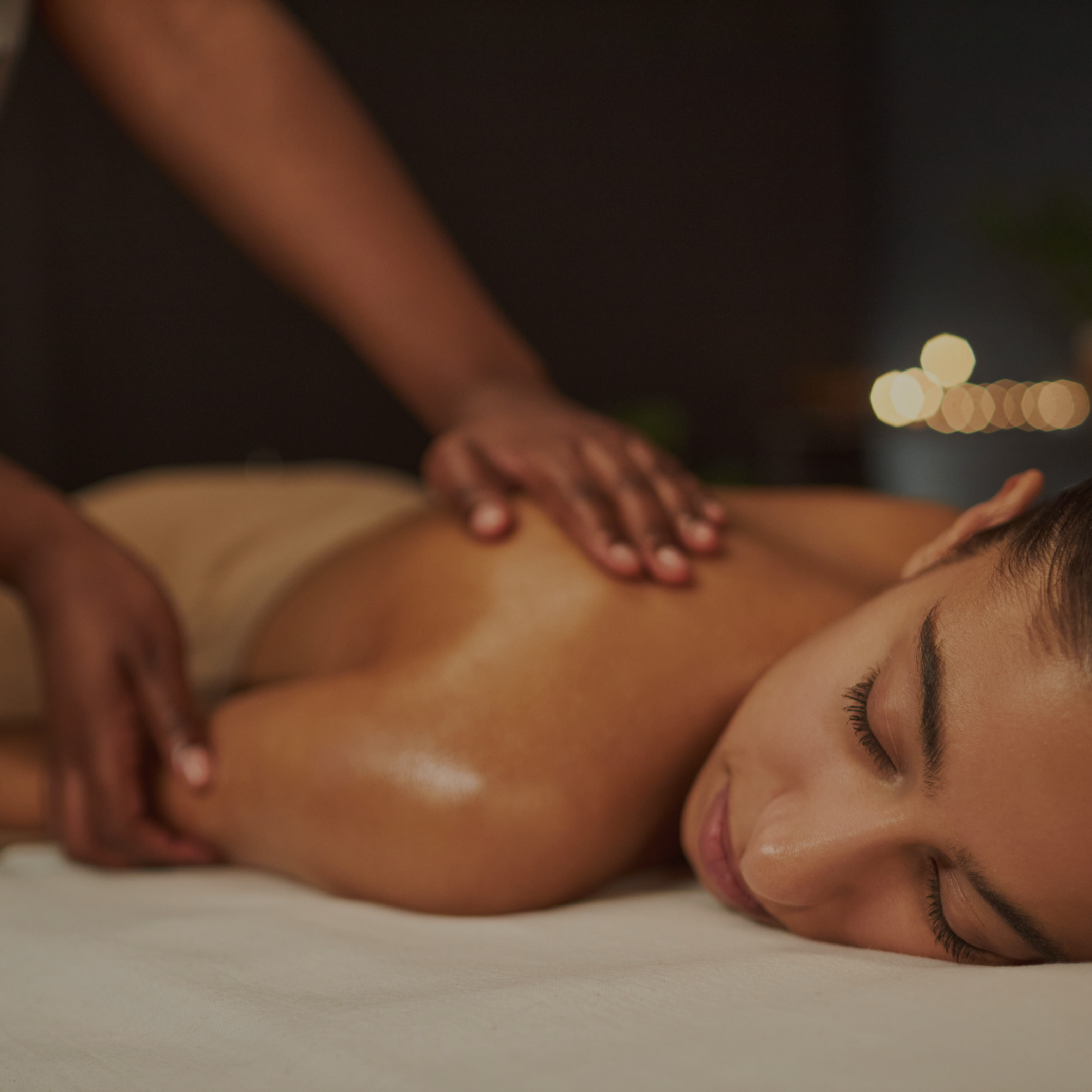Sesión individual de masaje relajante antiestrés de 50 minutos en el mejor spa de lujo en Monterrey Spa relajante