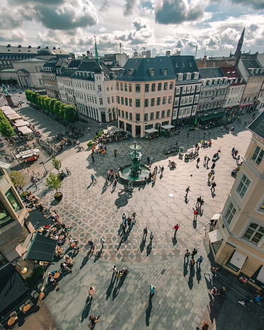 Strøget set fra oven.