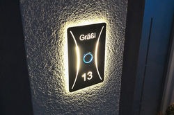 img-1