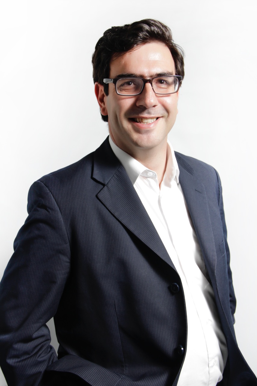 NICOLÁS RESTREPO