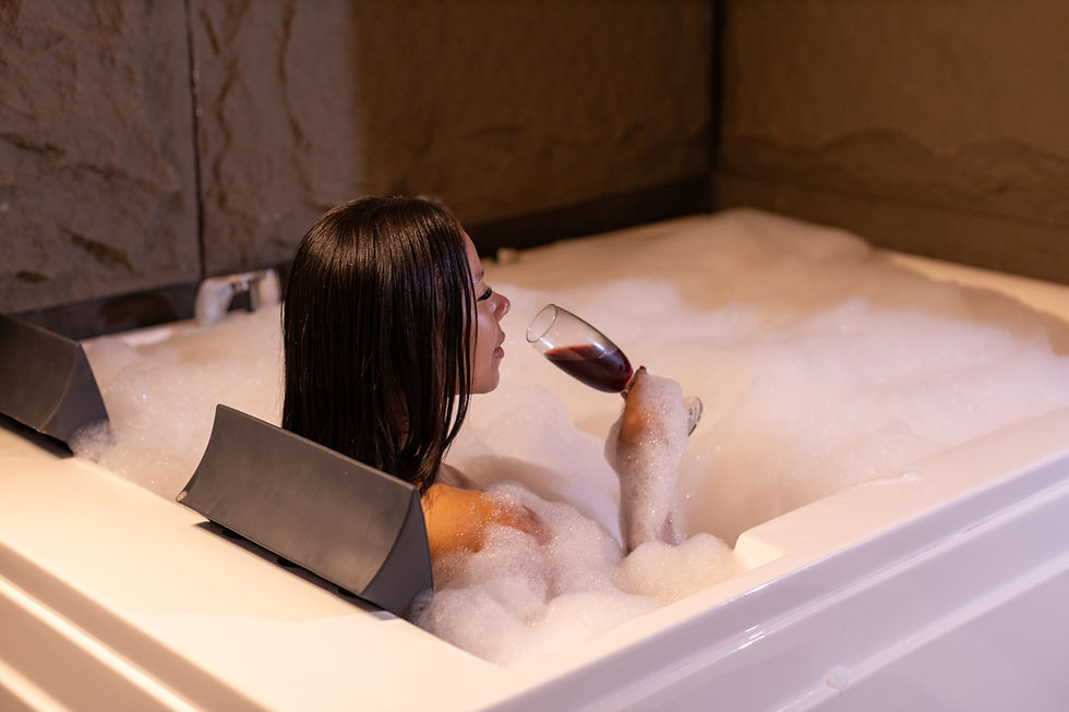 🧖‍♀️ Therapeutic Jacuzzi in Panama | Relax and Recharge at Erosia Spa