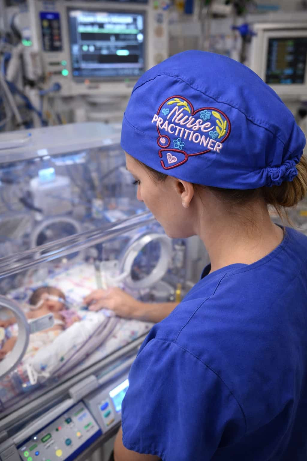 כובע ברקמה אישית