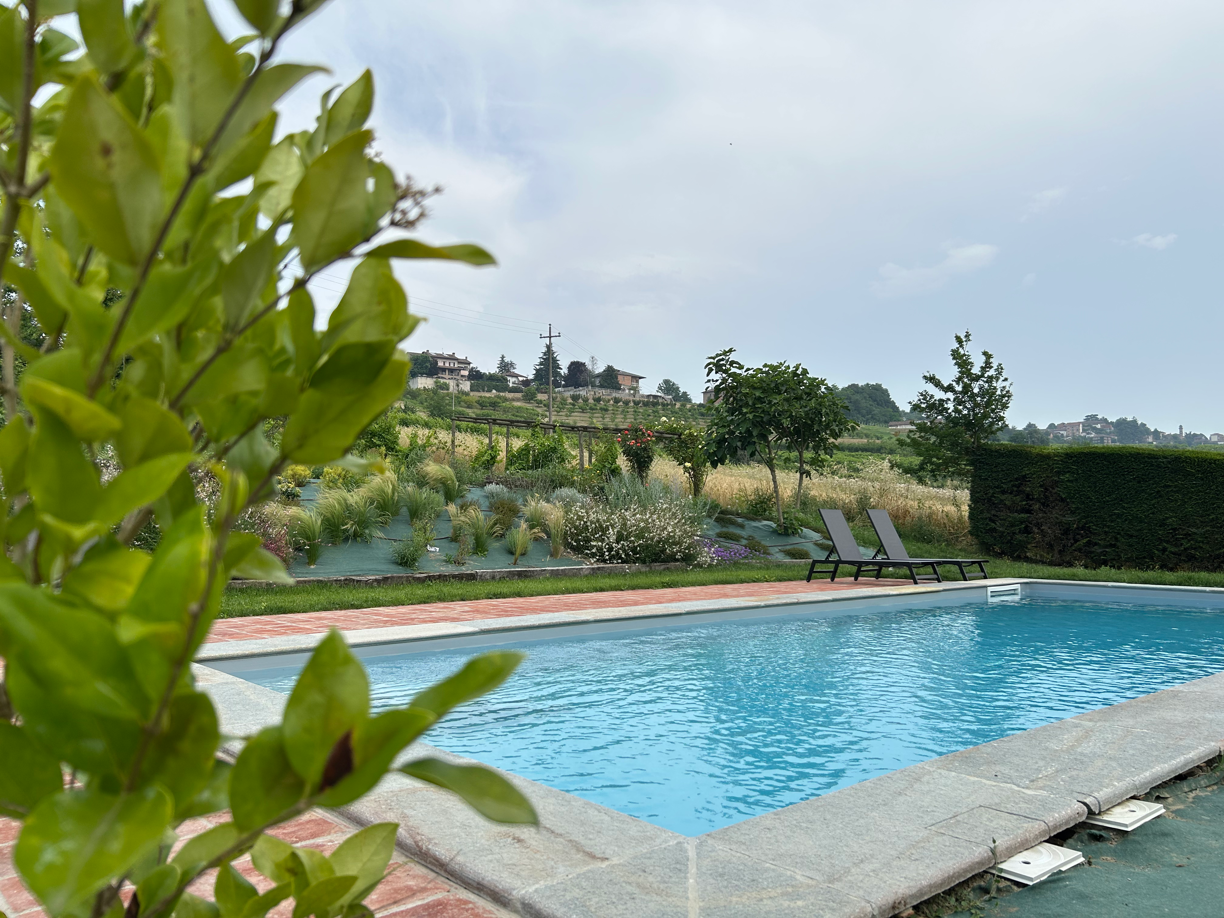 Casa Ambrogina garden and pool