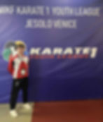 32c28620-8d4a-4444-b484-e5035627105f.jpg