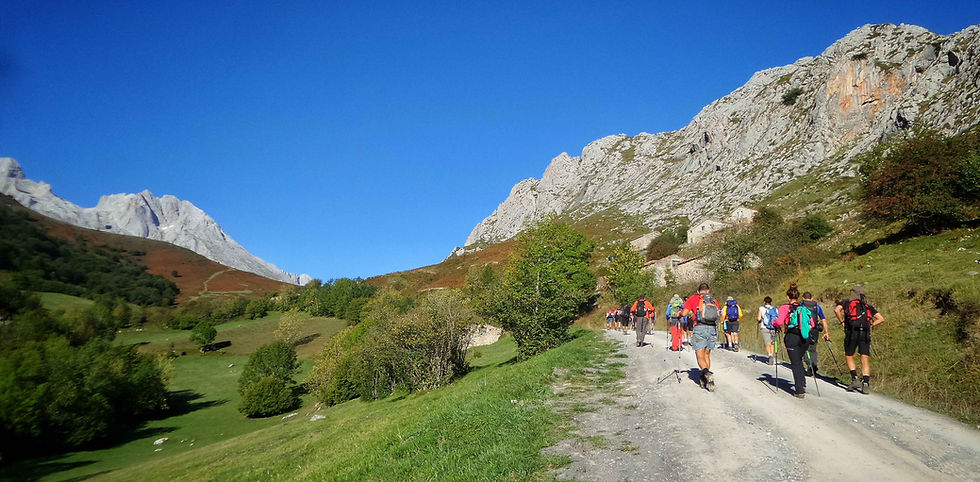 Trekking all'Aprica: quando la montagna diventa una palestra di autonomia