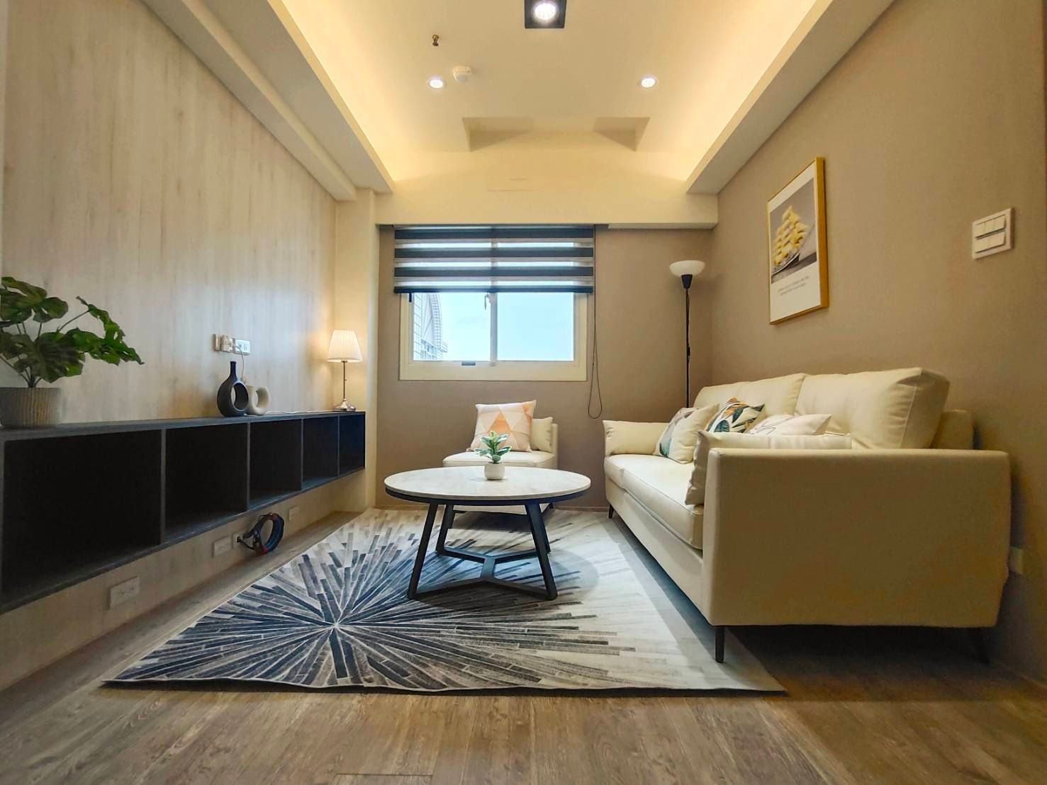 近中路.中平商圈~歐風美裝3房車無敵景觀戶(A)