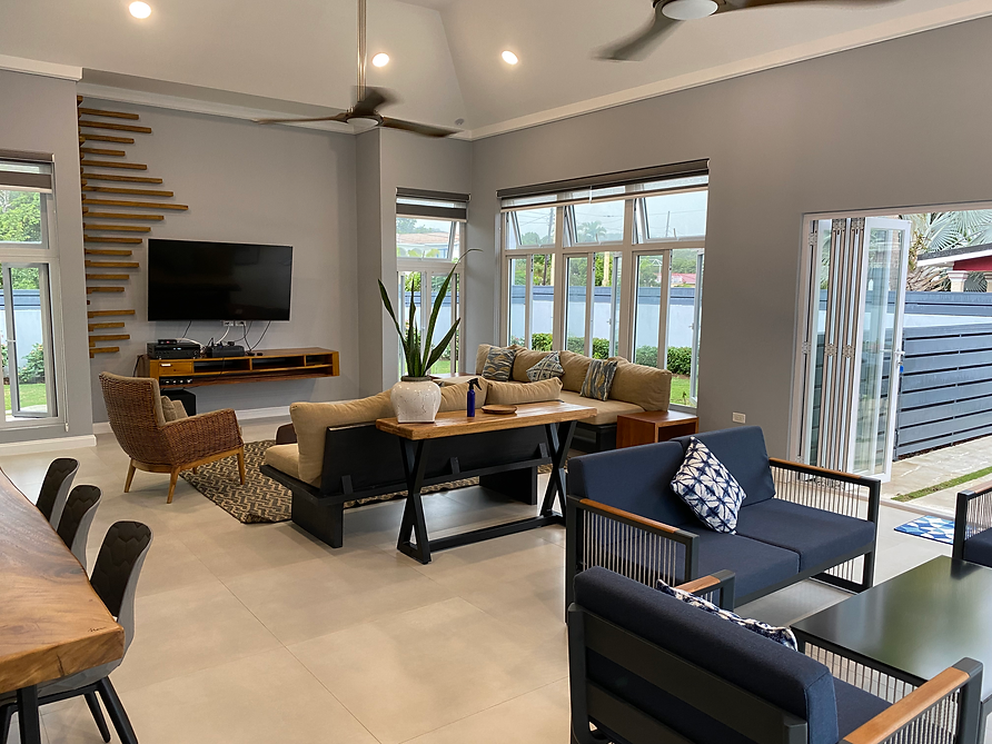 HOME Isanti Villa Jamaica
