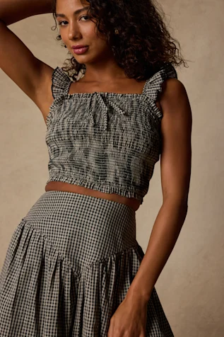 Feminine Gingham Sleeveless Blouse