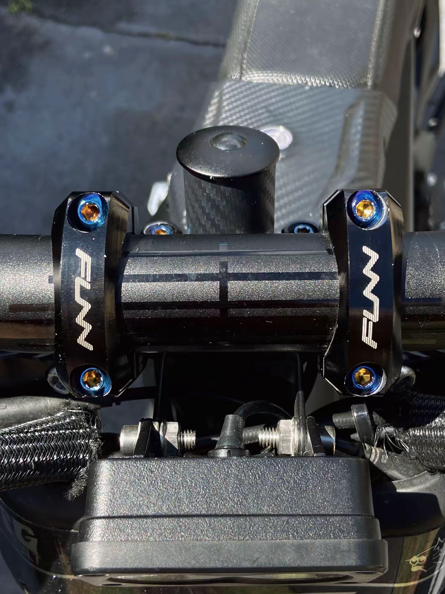 Roundhead Titanium Set For direct Stem (8 set)