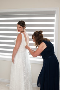 Fonthill Ontario wedding photographed by local Niagara wedding photographer