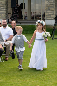 Fonthill Ontario wedding photographed by local Niagara wedding photographer