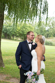 Niagara Wedding Photographer | Beechwood Golf & Social House Wedding in Thorold