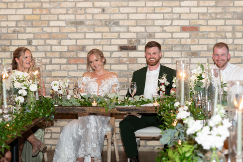 intimate Stonewall Estates wedding in the Niagara Region