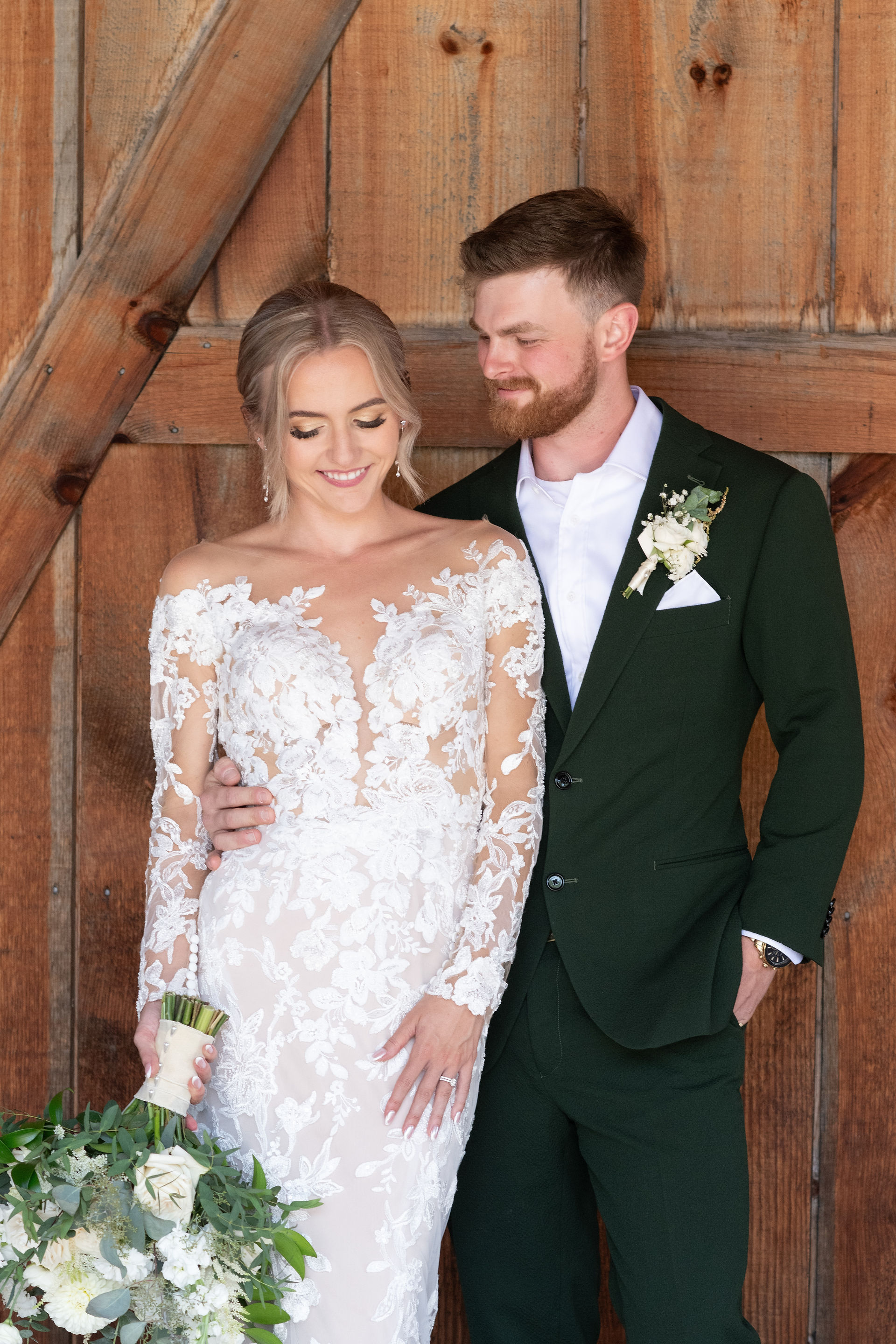 intimate Stonewall Estates wedding in the Niagara Region