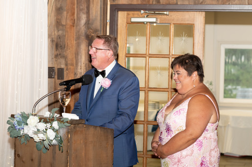 Niagara Wedding Photographer | Beechwood Golf & Social House Wedding in Thorold