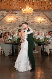 intimate Stonewall Estates wedding in the Niagara Region