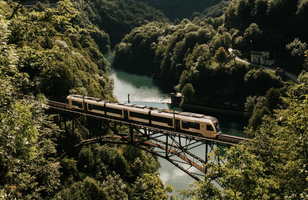 A train equipped with ErvoCom communication systems