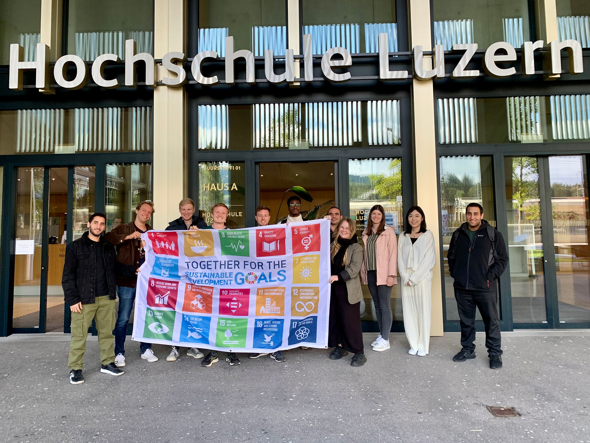 Hochschule Luzern (HSLU)