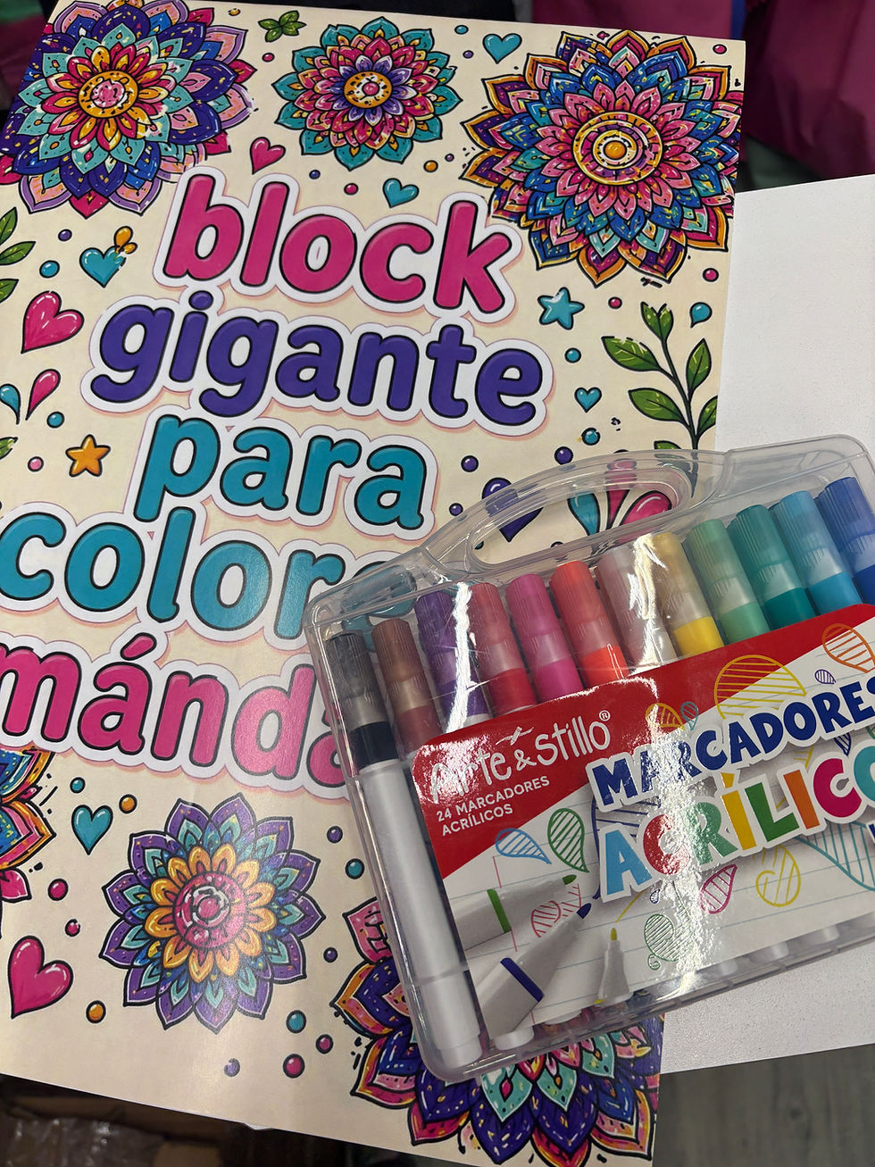 Combo block A3 MANDALAS y marcadores acrílicos x 24