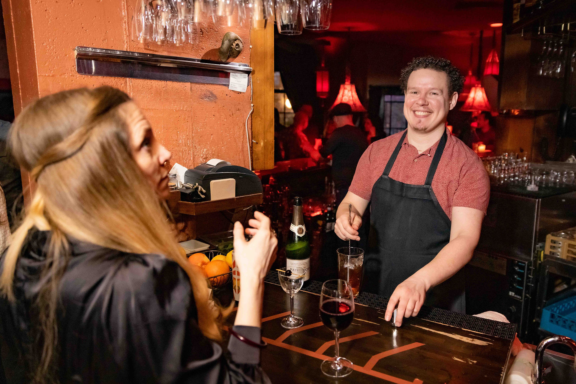 Seattle nightlife at the Zig Zag Cafe captured by Seattle event photographer James Murphy for Trainman Photography.