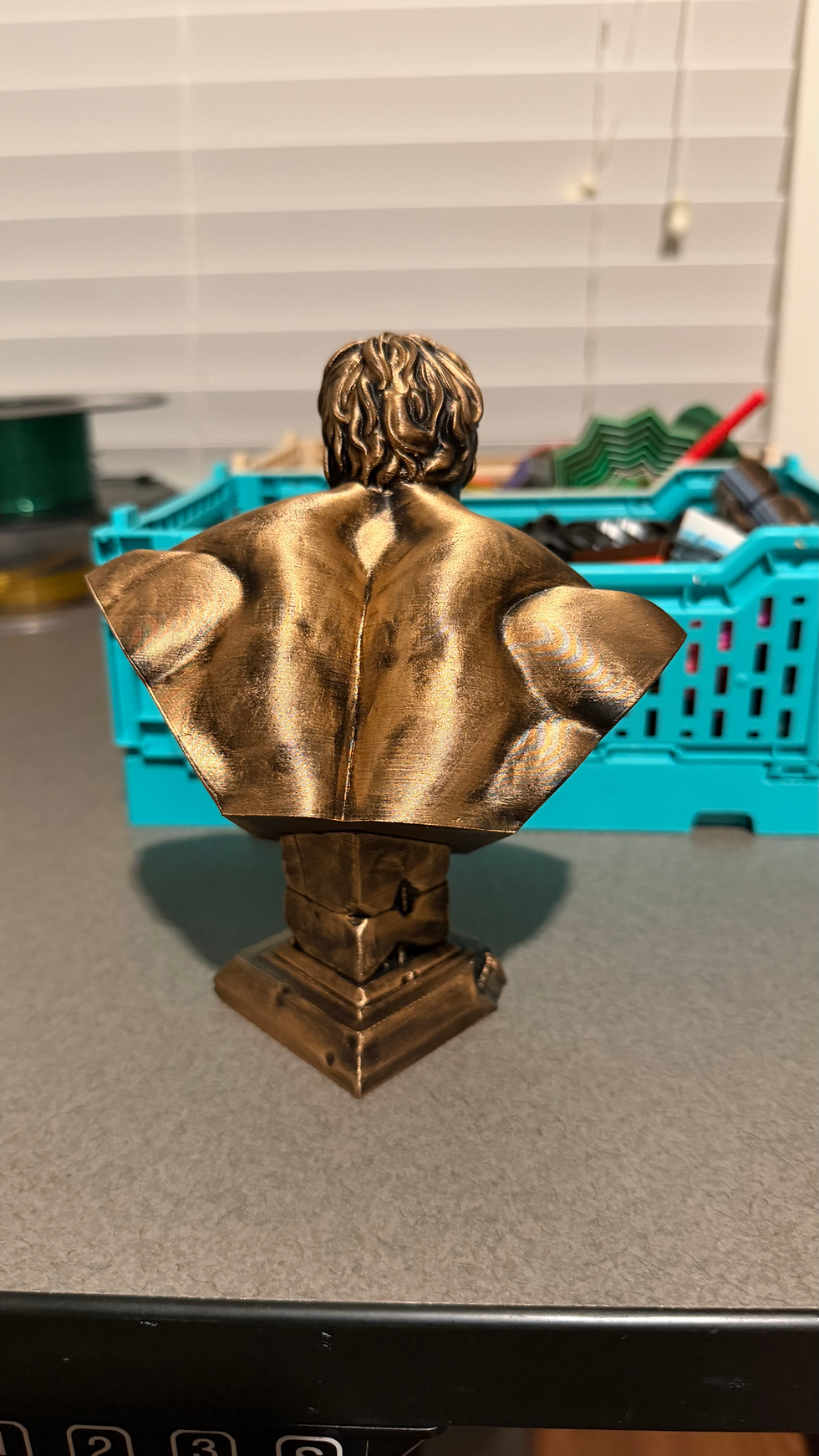 Thumbnail: Hulk Statue