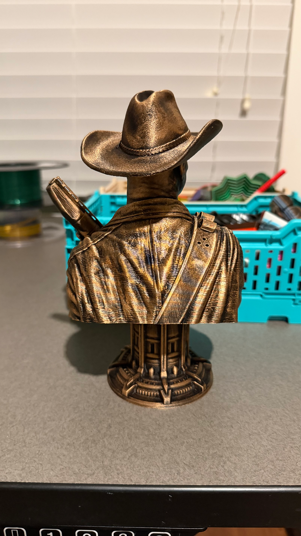 Thumbnail: Fallout Ghoul statue