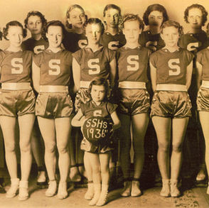 Party is Held for 1937 Siloam Springs Basketball Pantherettes