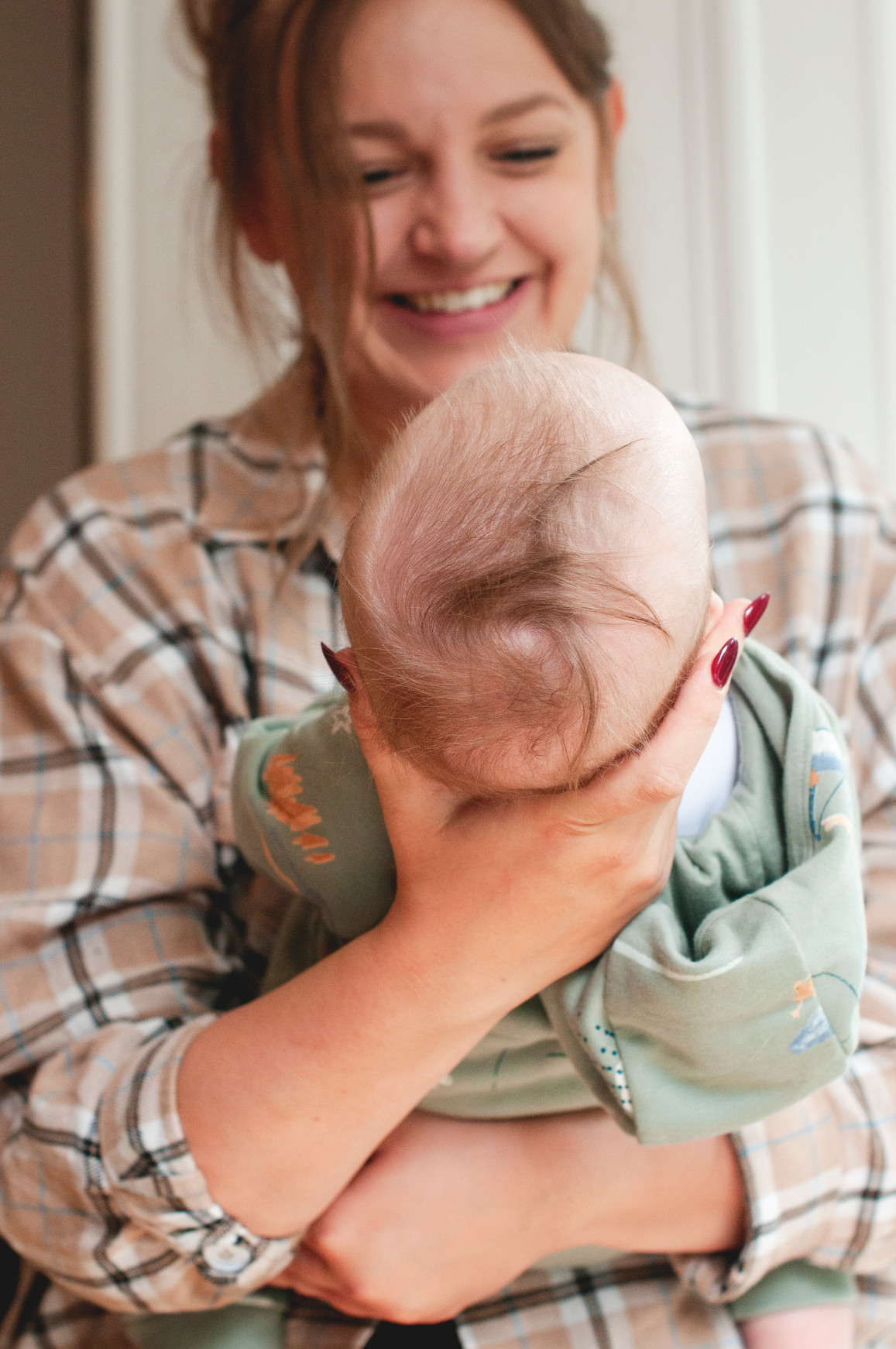 baby head showing hair swirl