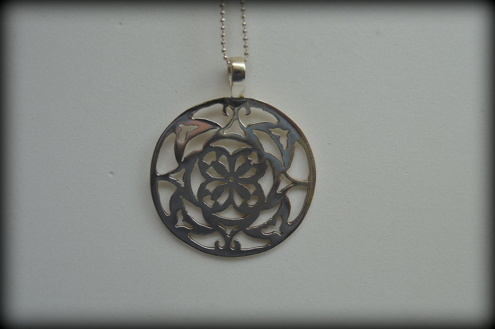 Miniatura: Colar Mandala Floral de Prata