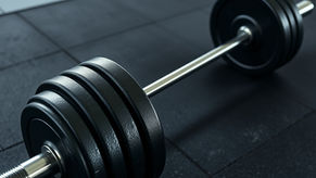 Knee Pain During Lifting: Causes, Treatment, and How Physiotherapy Can Help