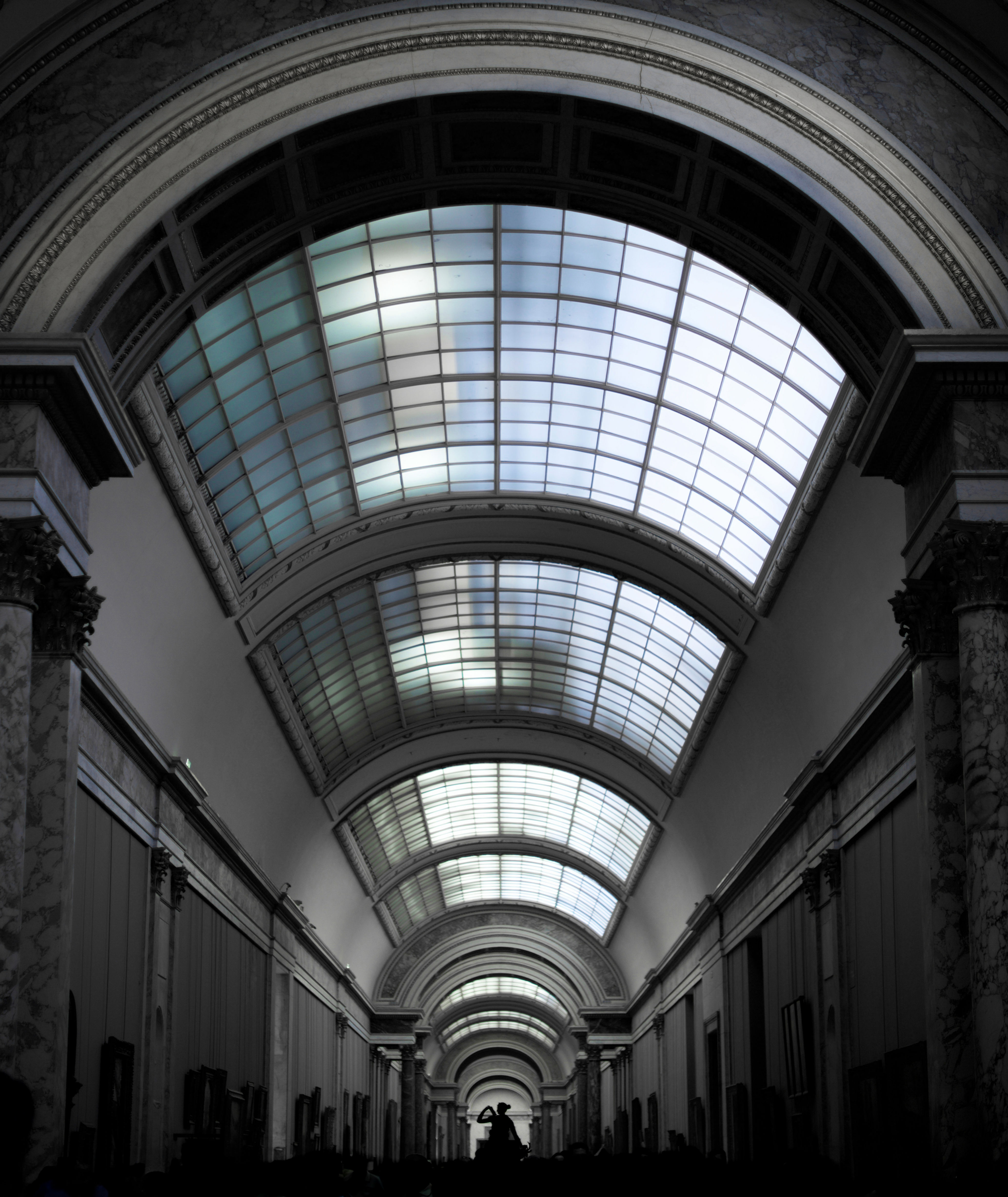 Exclaiming Diana | Paris
