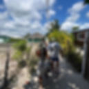 Paseito por el Pueblo Mano Juan, de Isla Saona, con mis paisanos de España.