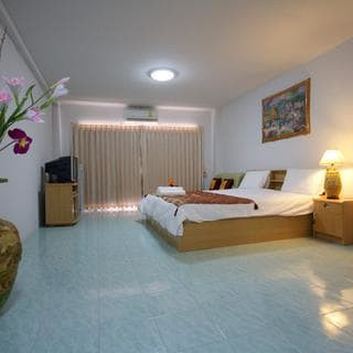 Pattaya off Bhua Kao 30 Rooms Hotel Sale