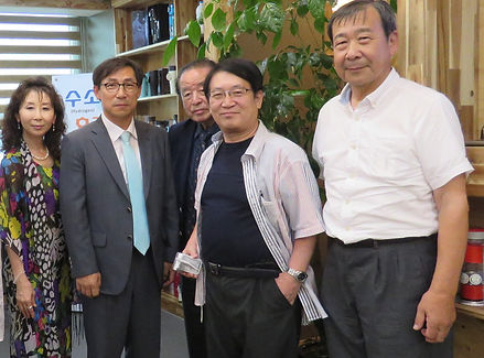 韓国訪問集合写真.jpg