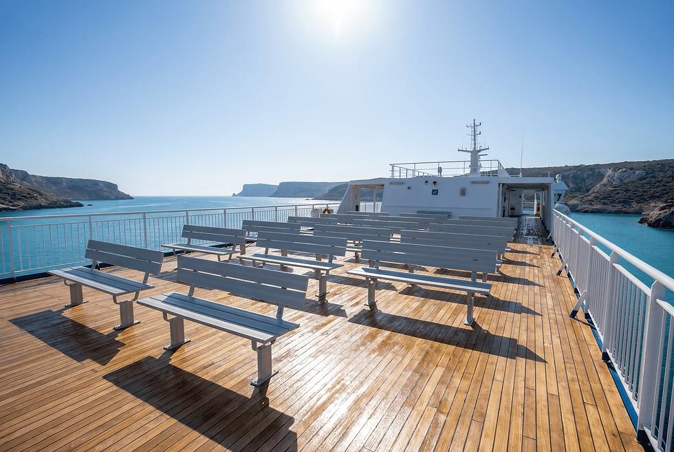 Senja Outdoor Bench Context_4.png
