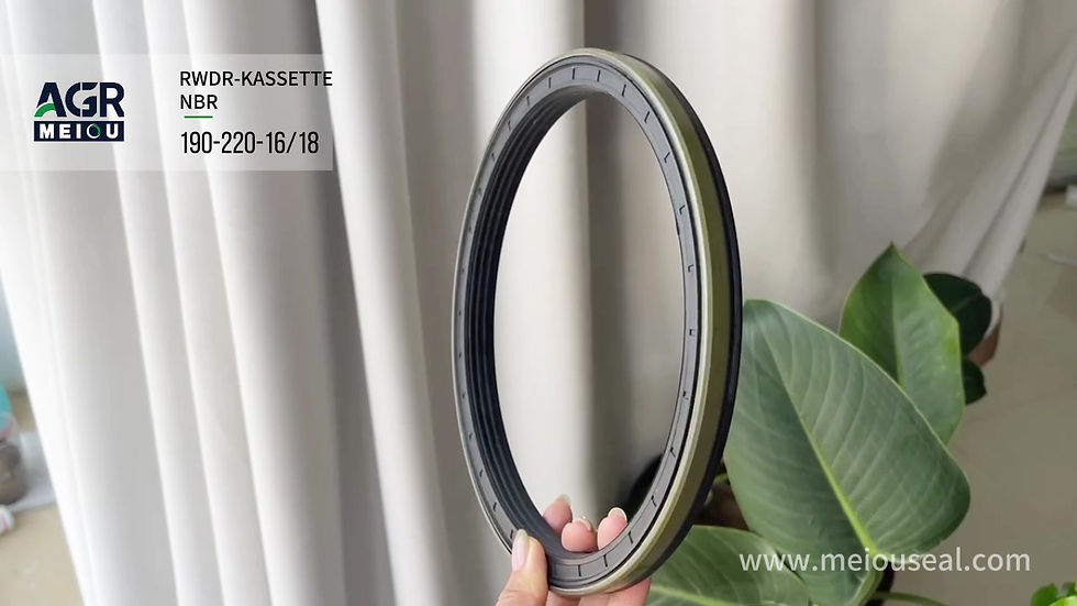 Miniatura: LANDINI 3015547X1 TRACTOR WHEEL HUB FRONT AXLE  CRANKSHAFT SEAL 190*220*16/18 NBR,12015136B