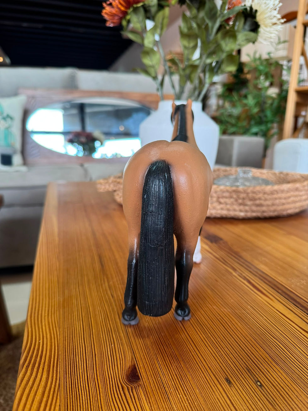 Miniatura: Caballo criollo cola suelta (de cerámica) 4
