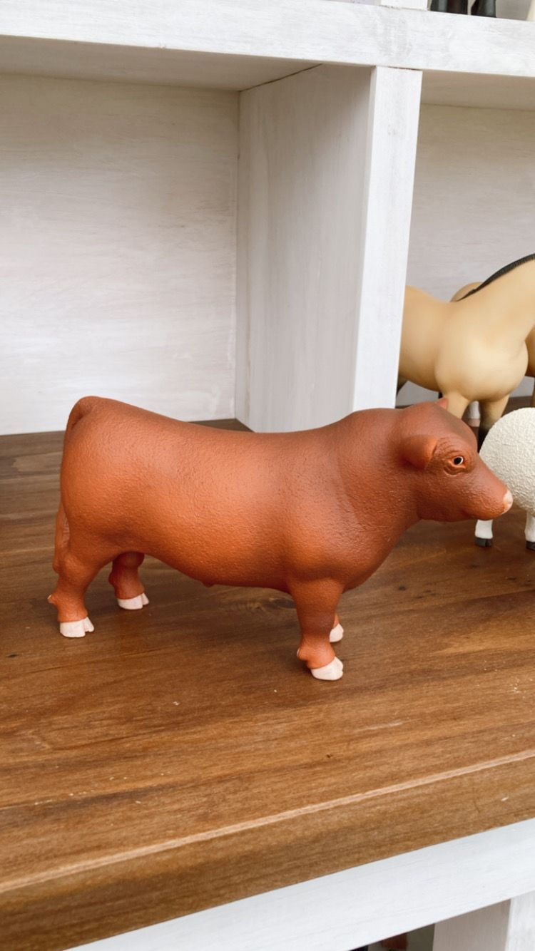 Miniatura: Toro Angus colorado (de cerámica)