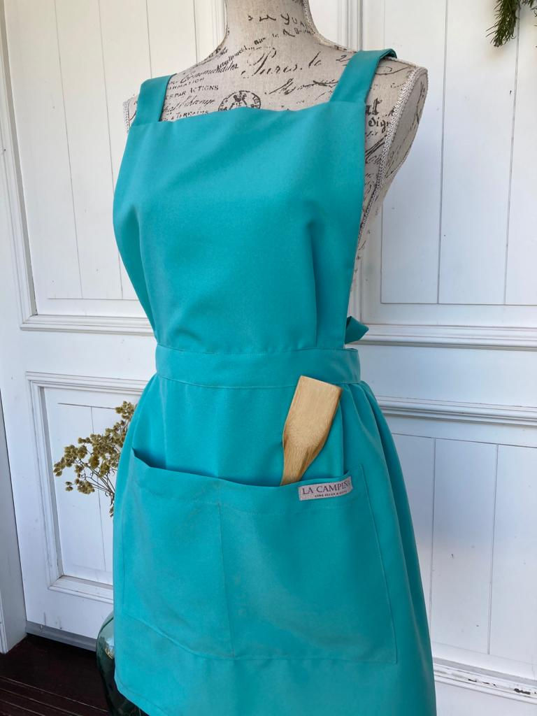 Miniatura: Delantal verde agua romántico simple