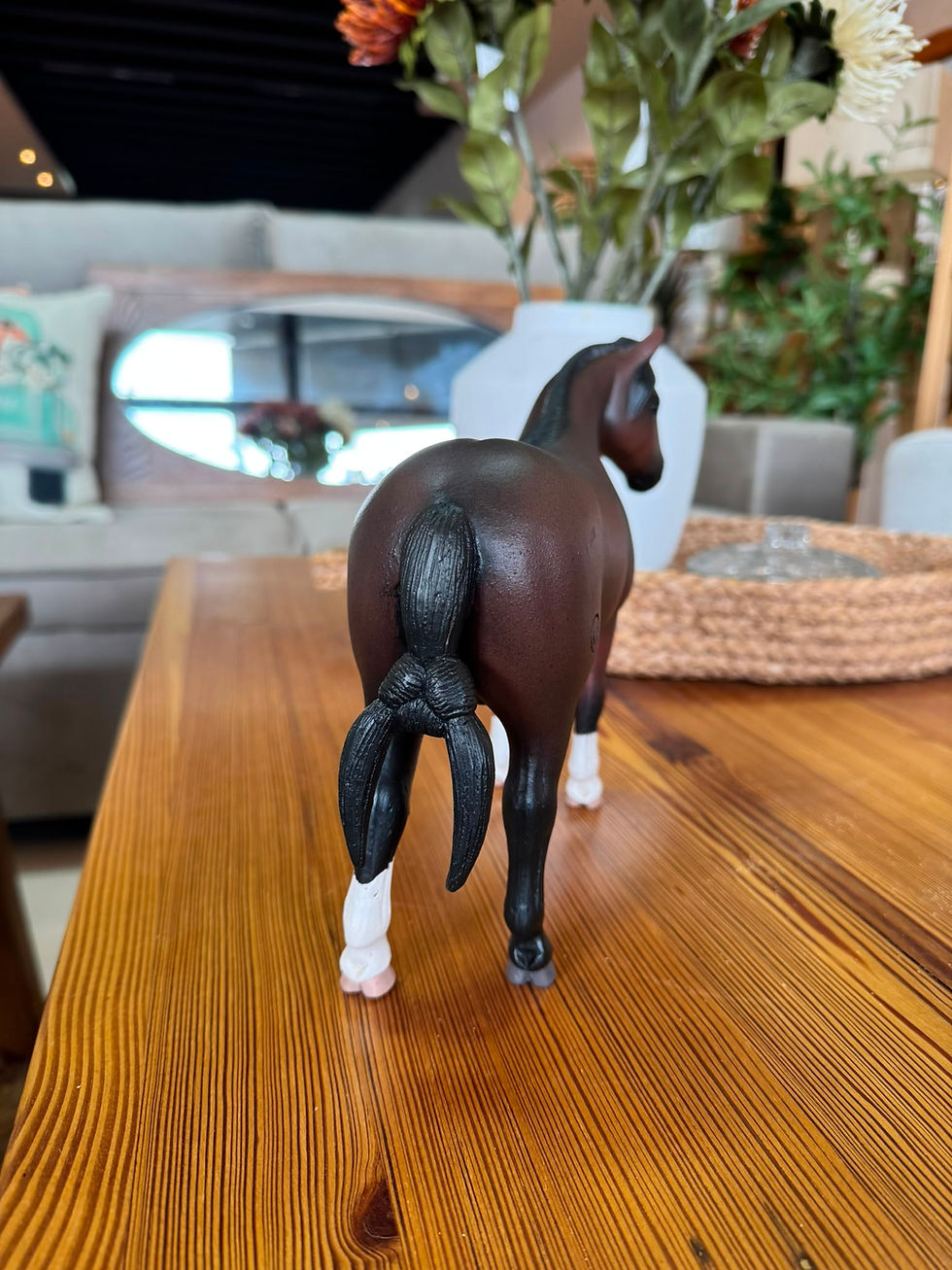 Miniatura: Caballo criollo cola atada (de cerámica) 3