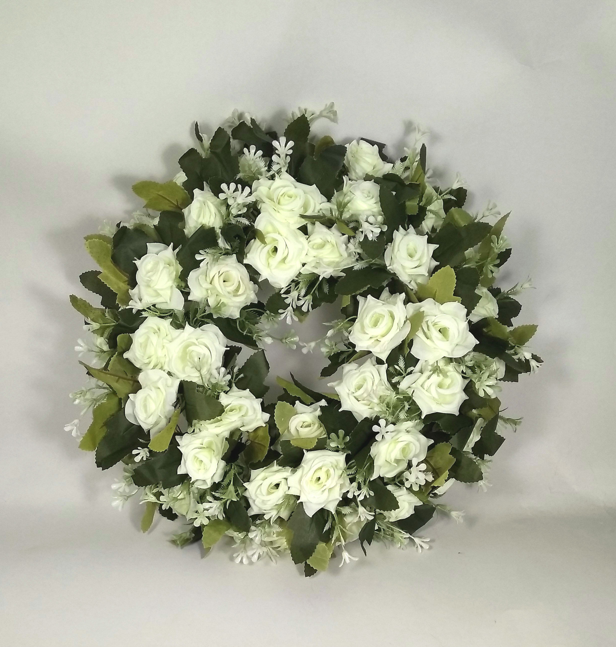   Τριαντάφυλλα λευκά- Στεφάνι