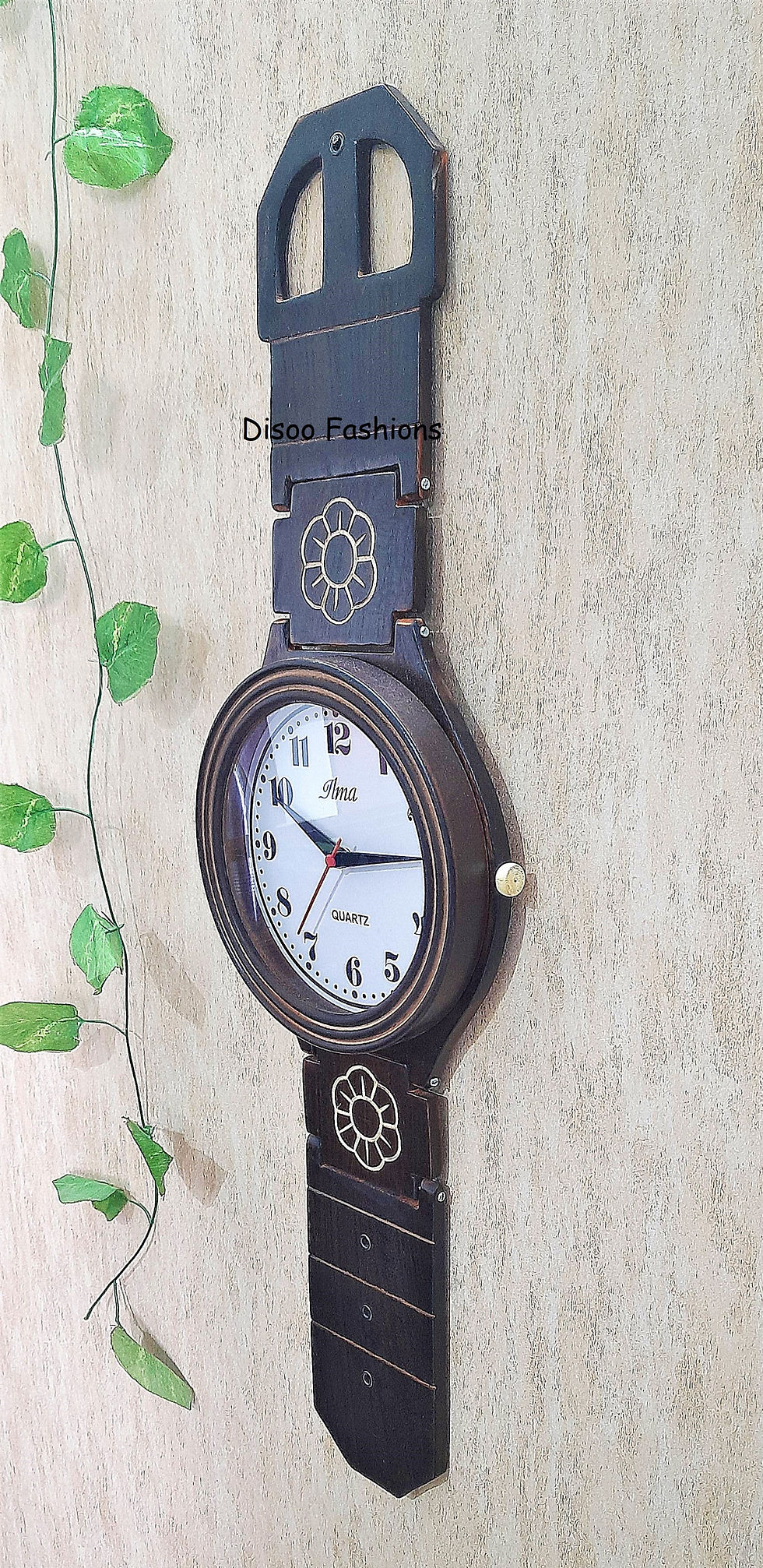 Thumbnail: Wall Clock Watch Pattern premium wood hand carved