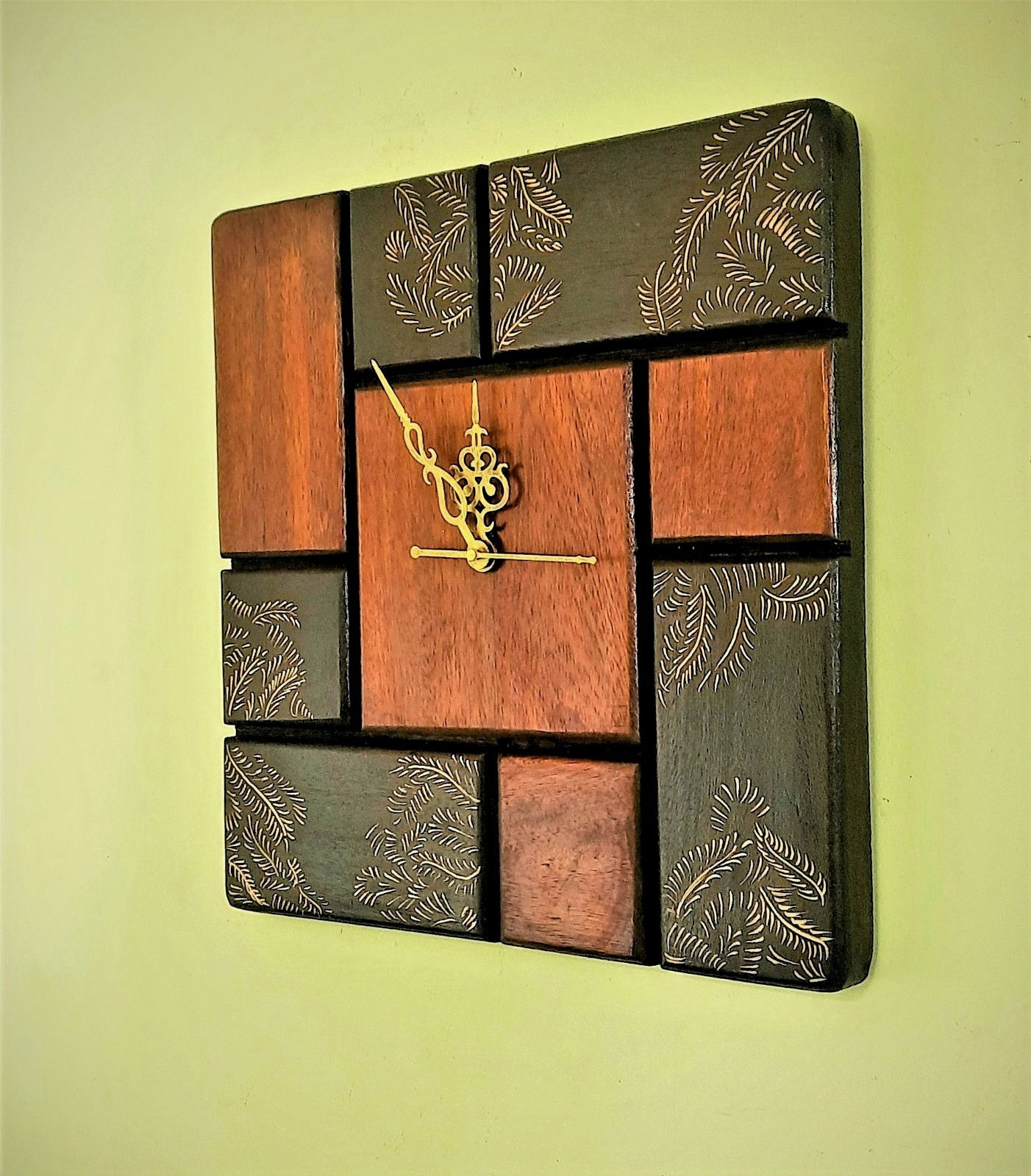 Wall Clock With Mandala Art, Pure Handmade work on Sheesham Wood