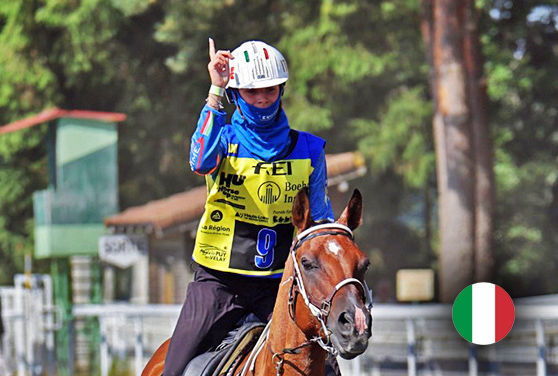 L’orizzonte con lei si chiama FEI Endurance World Championship for Young Horses che si correrà l'11 settembre a Barroca d'Alva in Portogallo, un traguardo che prende forma attraverso ogni allenamento e ogni scelta e che dovrà passare dal verdetto della tappa di Montalcino dove Gloria debutterà con lei in 120 km.