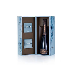 Box regalo Zaffiri Blu con bracciale e gemelli uomo e bottiglia vino Franciacorta collezione Regalo Divino Comete Gioielli