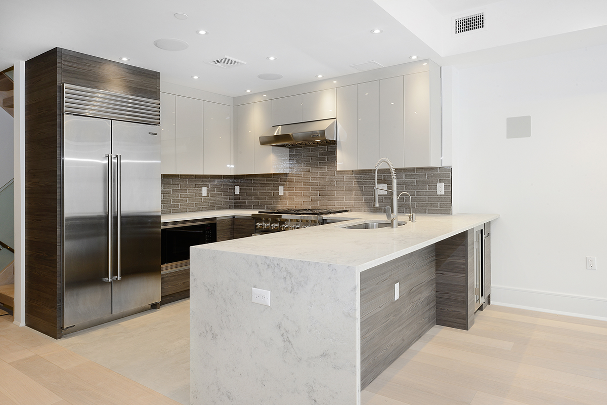 Red Bridge Homes Newly Built Penthouse Duplex with Roof Terrace