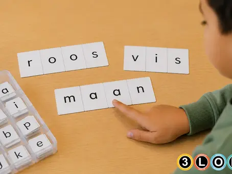 Kind leert lezen en schrijven in groep 3 van de basisschool